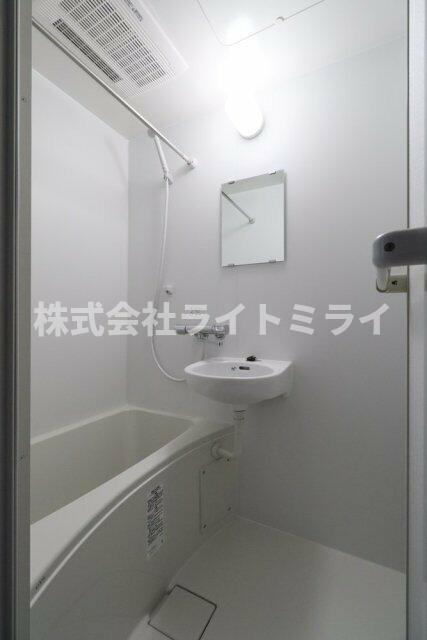 バス・シャワールーム　?