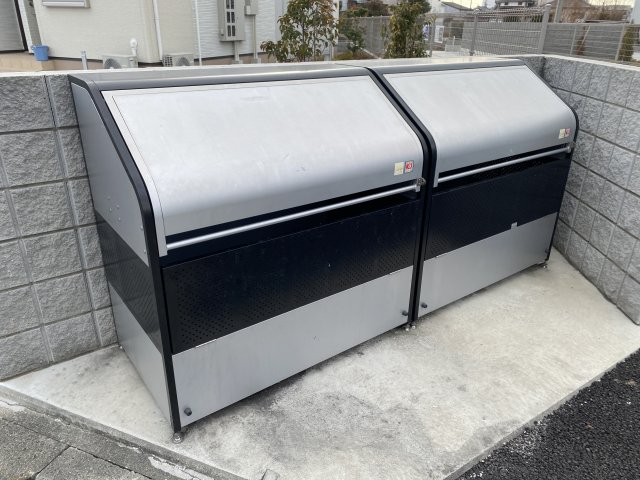 その他　ゴミ捨て場（その他）まで10m