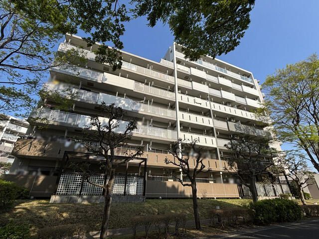 建物外観　２００１年築