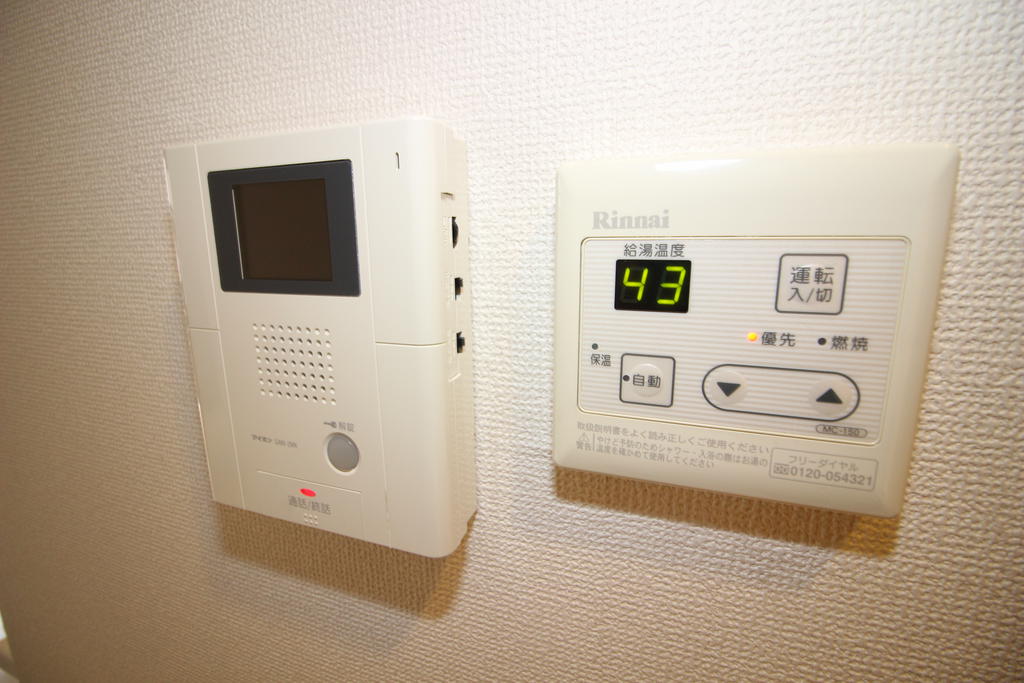 セキュリティ　テレビモニターフォン：別号室を撮影