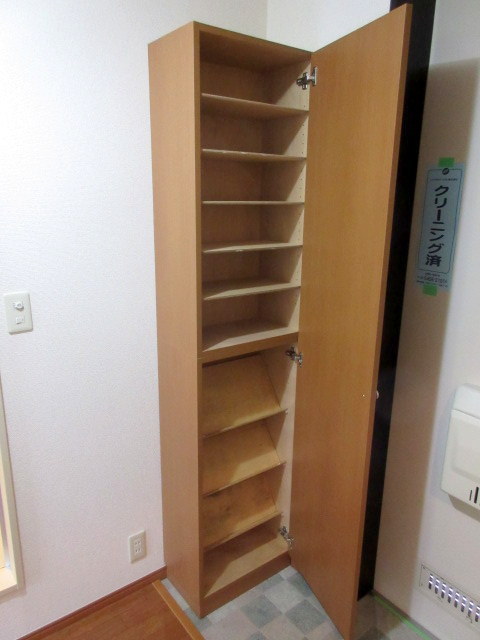 玄関　★収納豊富なシューズBOX★