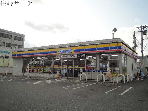 コンビニ　ミニストップ四日市河原田店（コンビニ）まで500m