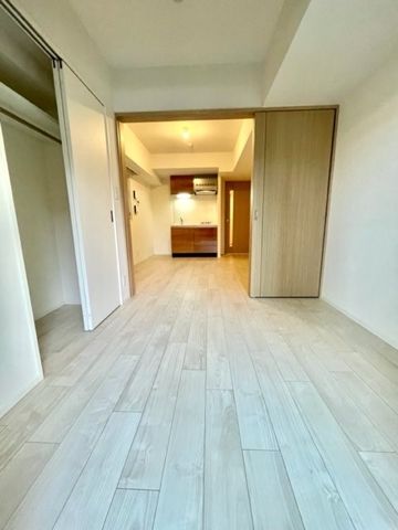 その他部屋・スペース　落ち着いて過ごせるお部屋なので、寝室にいかがでしょうか