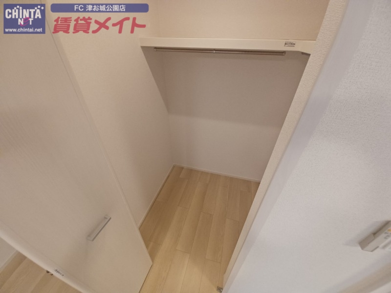 収納　同型参考写真