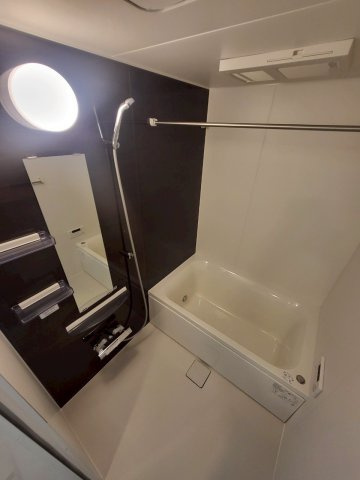 バス・シャワールーム　※同タイプの写真となります。