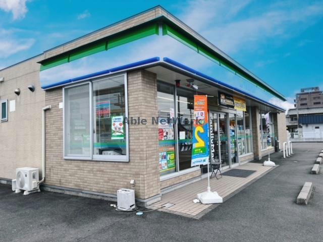 コンビニ　ファミリーマート岐阜南うずら五丁目店（コンビニ）まで441m