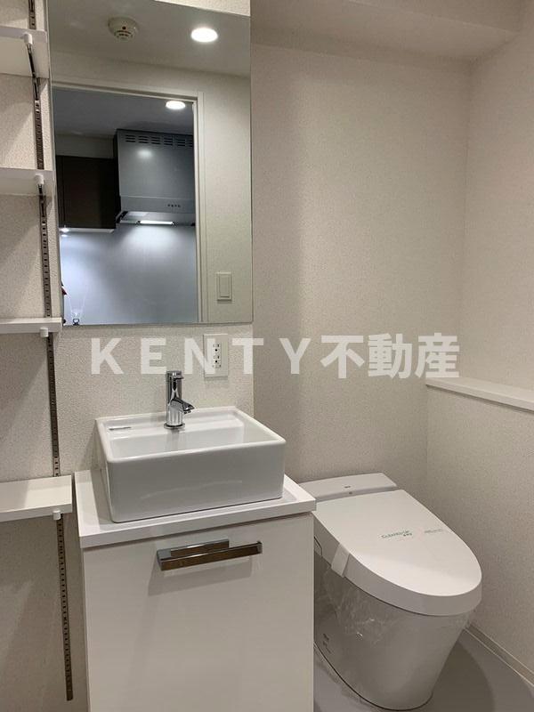 トイレ　清潔感のあるトイレです