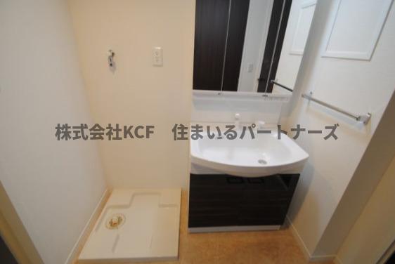 洗面設備　脱衣スペースもあります