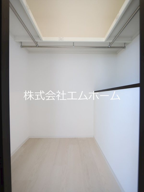 収納　北側洋室収納（ウォークインクローゼット）（充実してます）