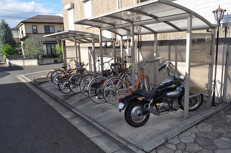 その他　屋根付き駐輪場