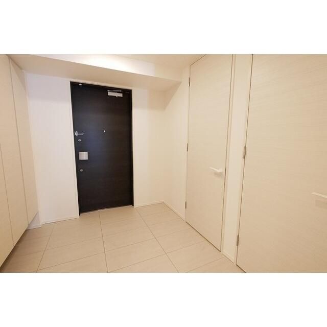 玄関　ゆったりとした玄関です