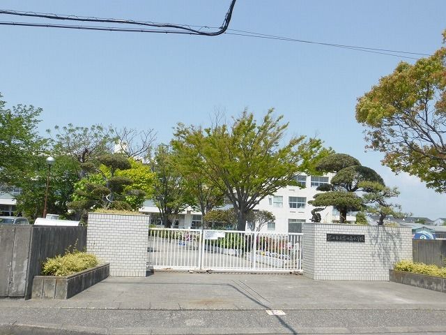 小学校　磐田市立豊田南小学校（小学校）まで550m