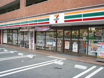 コンビニ　セブンイレブン練馬土支田店（コンビニ）まで489m
