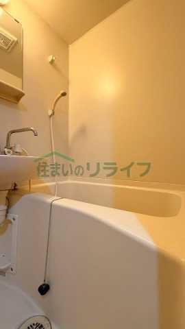 バス・シャワールーム　別部屋の参考写真です