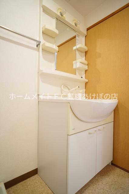 洗面設備　同型別部屋写真