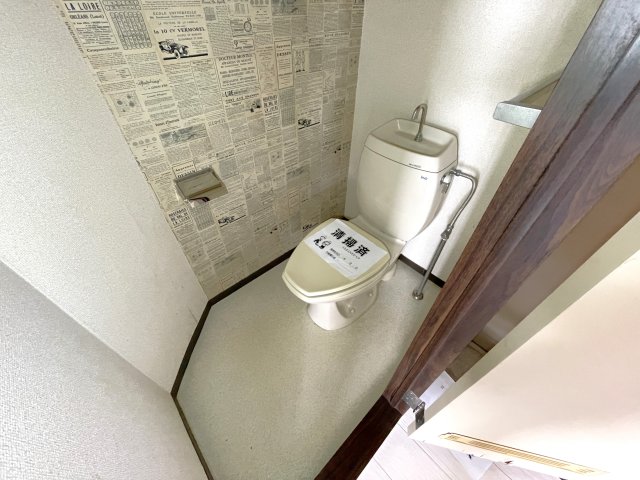 ＪＲ外房線 茂原駅 徒歩40分 2階建 築42年のトイレ写真