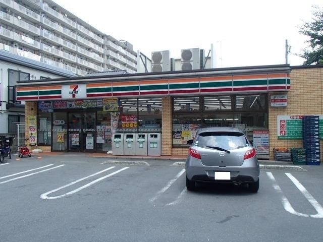 コンビニ　セブンイレブン小金井中町3丁目店（コンビニ）まで453m