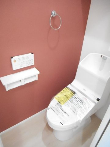 トイレ　落ち着いたトイレです