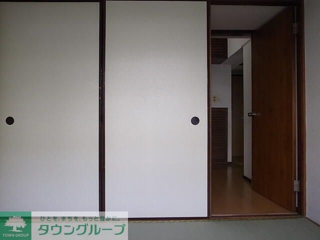 南平野住宅12号棟の内装写真