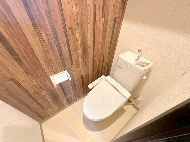 地下鉄今里筋線 瑞光四丁目駅 徒歩6分 3階建 築11年のトイレ写真