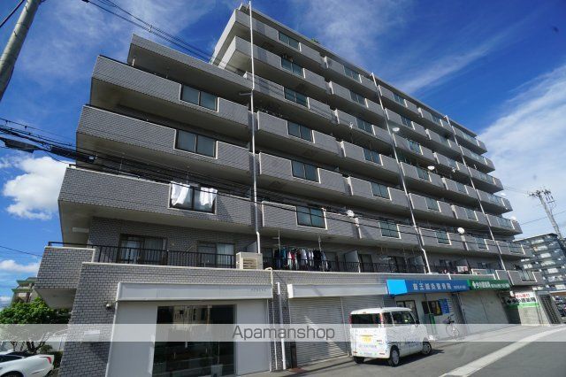 マンションオカザワの外観写真