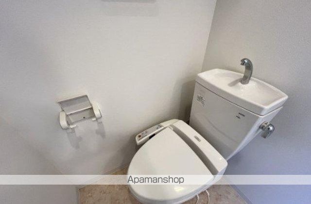 地下鉄今里筋線 清水駅 徒歩2分 6階建 築19年のトイレ写真