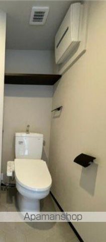京急本線 子安駅 徒歩4分 7階建 築3年のトイレ写真
