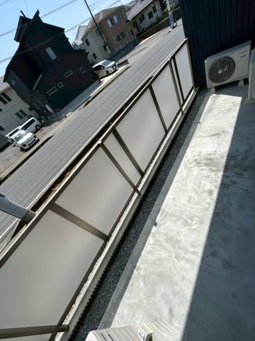 バルコニー　陽当たり良好なバルコニーです