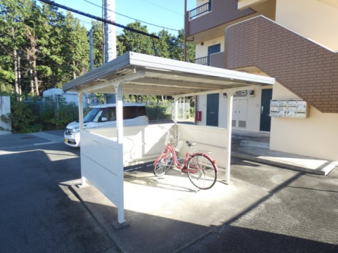 フォレスト岩井の外観写真