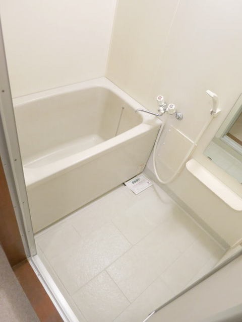 シャトレーヌ葵の風呂写真