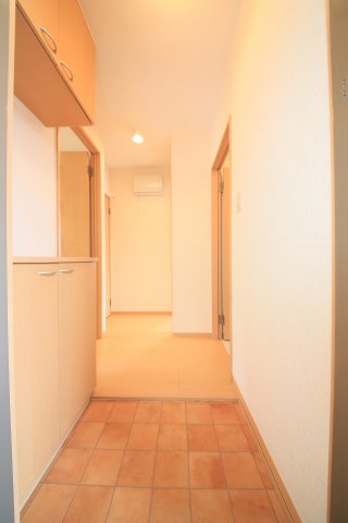 カーサ萌夢の玄関写真