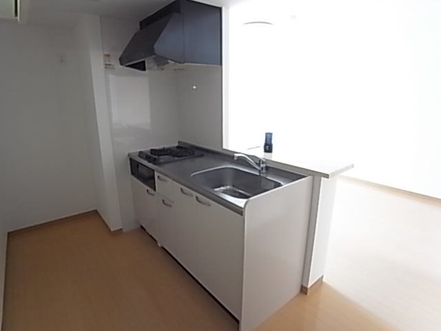 キッチン　写真は別のお部屋の為、現況優先とさせて頂きます。