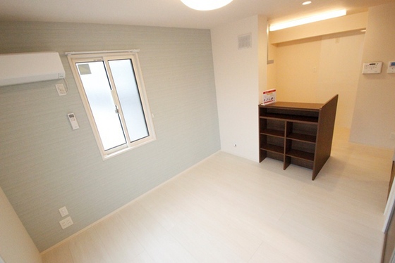 居室・リビング　※別部屋の写真です