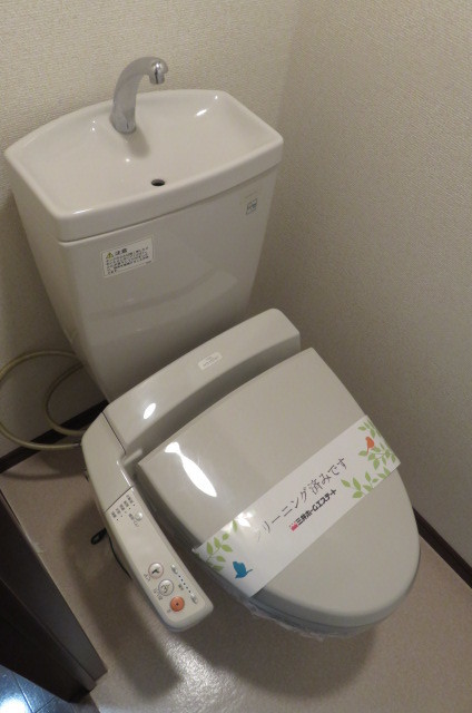 トイレ　シャワートイレ