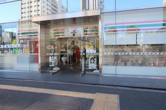 コンビニ　セブンイレブン文京春日駅前店（コンビニ）まで491m