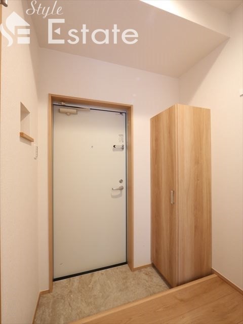 REGALEST道徳西の玄関写真