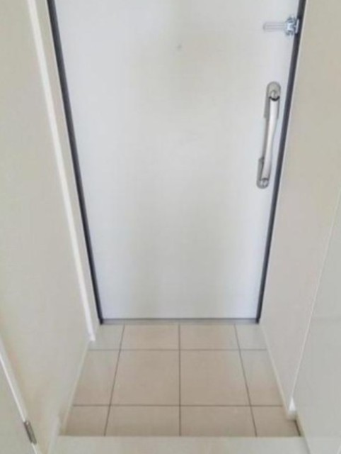 玄関　同仕様タイプ