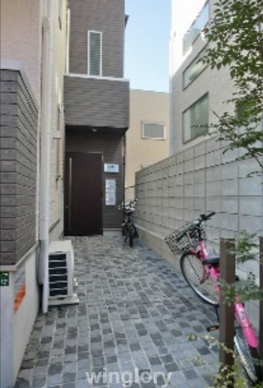 GRANDTIC 箱崎宮前の外観写真