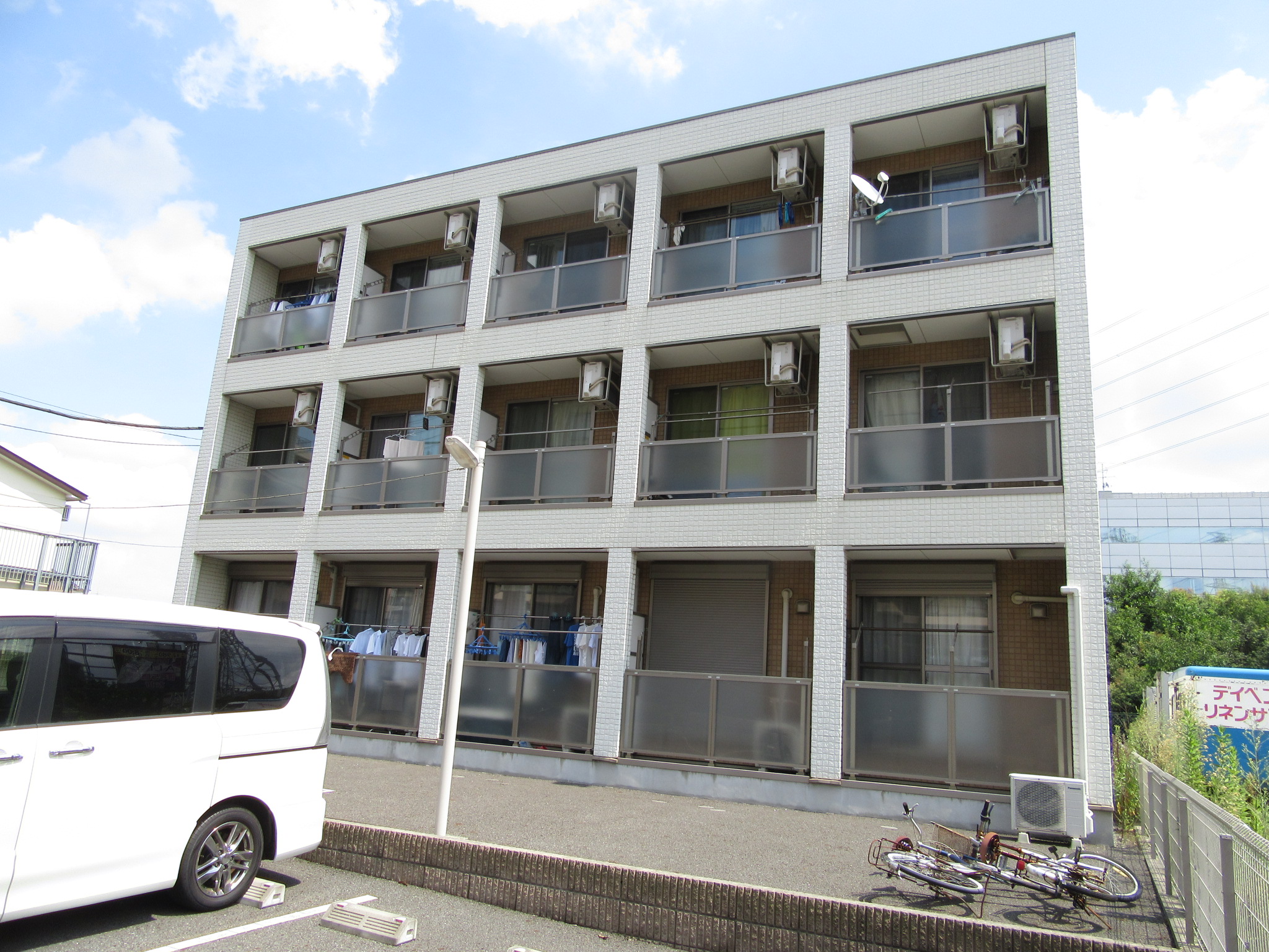 ブルーライン 仲町台駅 徒歩5分 築17年