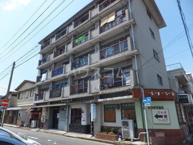 名古屋市中村区長筬町のマンションの建物外観