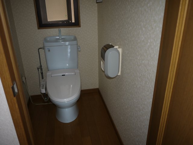 トイレ　ウォシュレットサービス品