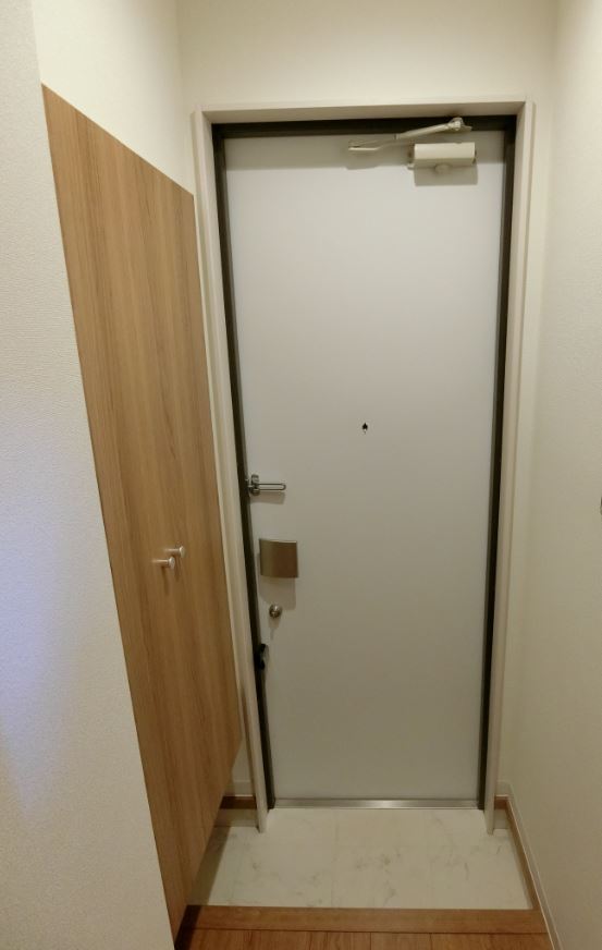 玄関　※同物件、別部屋になります。