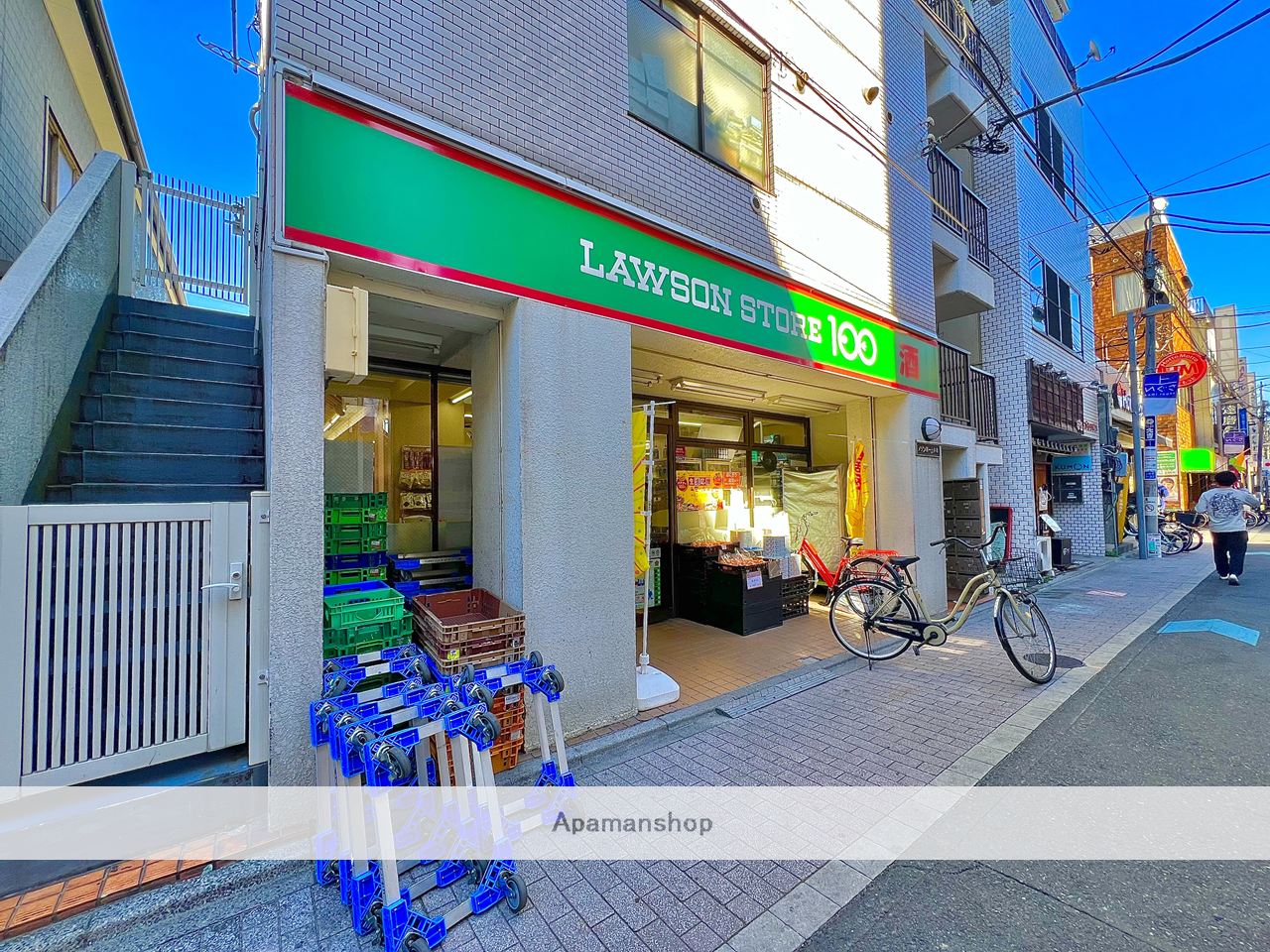 コンビニ　100円ローソン（コンビニ）まで800m