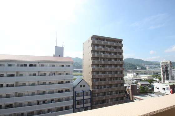 【広島市西区中広町のマンションの眺望】