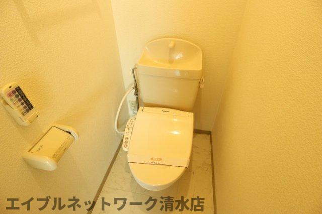 トイレ　シンプルで使いやすいトイレです