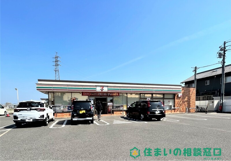 【岡崎市宇頭町のアパートのコンビニ】