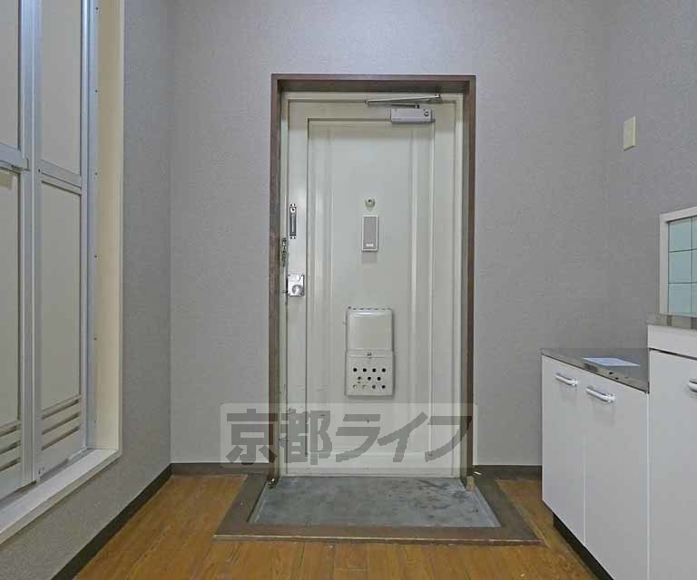 【メゾン加後の玄関】