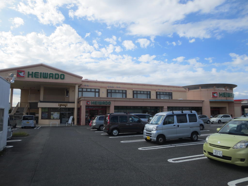 スーパー　平和堂木曽川店（スーパー）まで479m