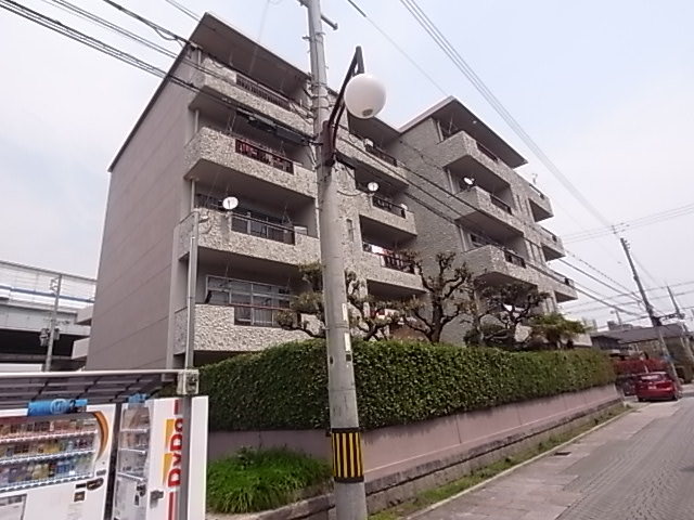 西宮市川西町のマンションの建物外観