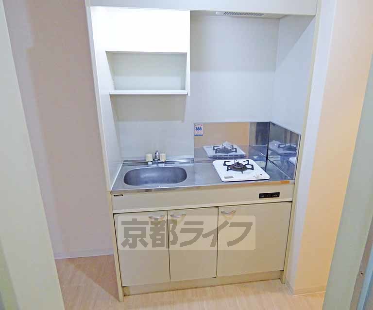 【京都市上京区役人町のマンションのキッチン】